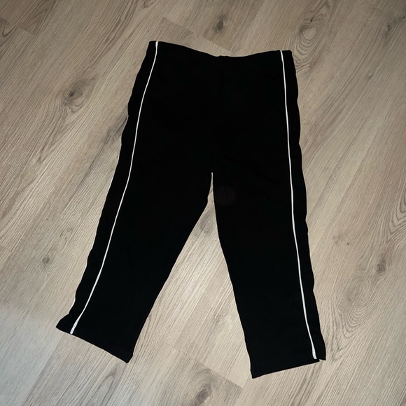 ASOS Pants - ASOS DESIGN Ribbed Capri Pants with Contrast Piping Size S NWT